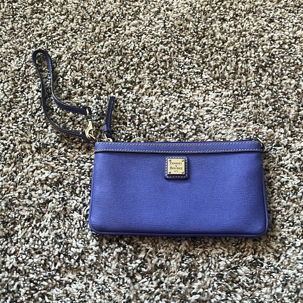 Dooney & Bourke Wristlet